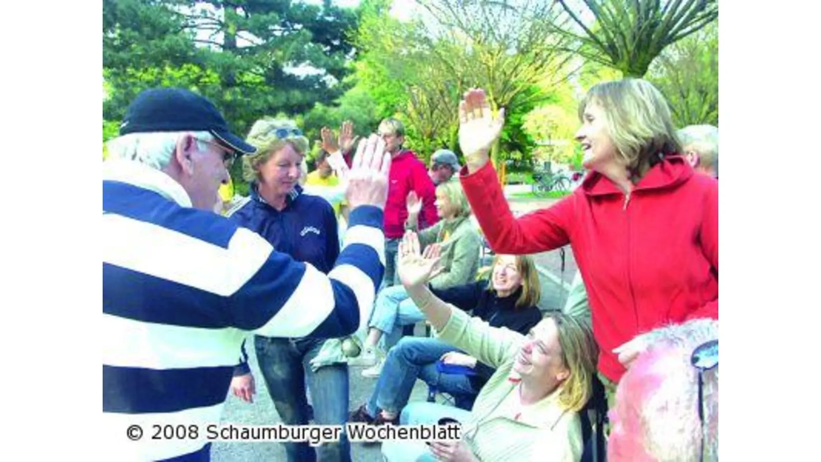 Boulen mit den Nachbarn (Foto: ro)