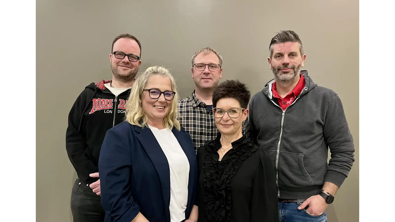 Auf dem Bild zu sehen: Torsten Dierßen, Ivonne Ehrlich, Axel Elsner, Steffi Domnick, Christian Röhr. (Foto: privat)