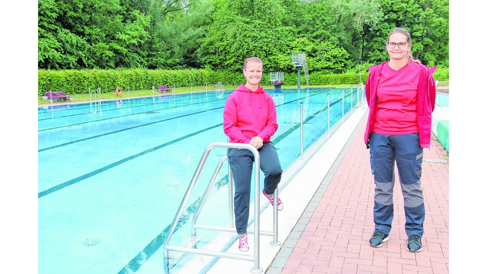 Die Abkühlung im Becken mit ausreichend Abstand genießen (Foto: bb)