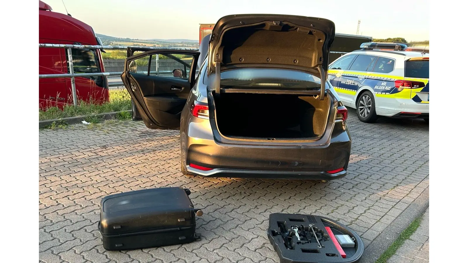 Erfolgreiche Kontrolle auf einem Schaumburger Rasthof. (Foto: Zoll)