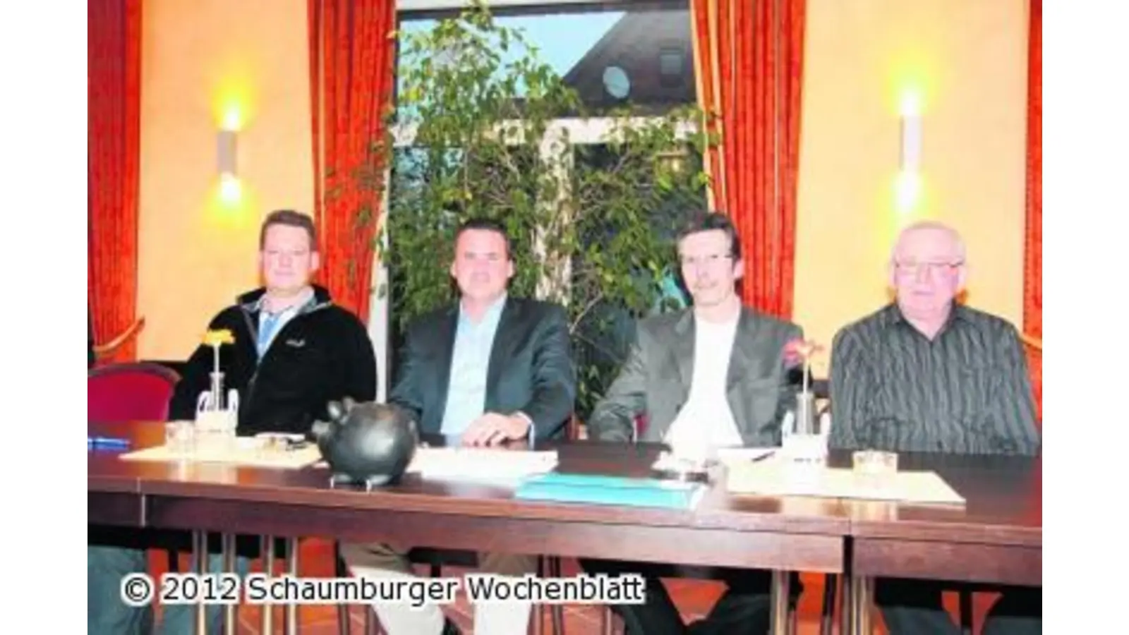 Mike Schmidt einstimmig wiedergewählt (Foto: gi)