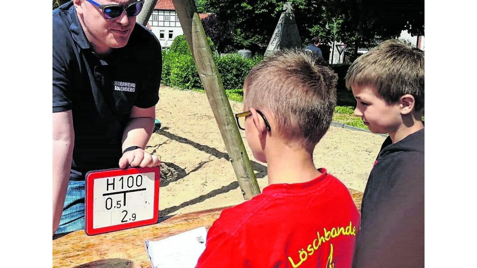 Keine Rätsel auf Schild (Foto: al)