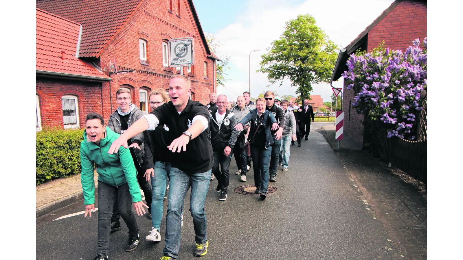 Das Pfingstbier ist super (Foto: gi)
