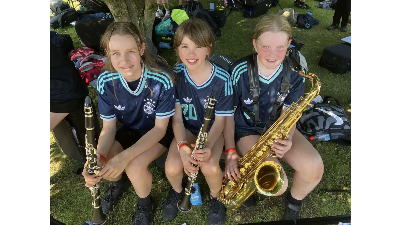 Bei hochsommerlichen Temperaturen zeigen die Schüler des Ratsgymnasiums Ausdauer und Begeisterung.  (Foto: privat)
