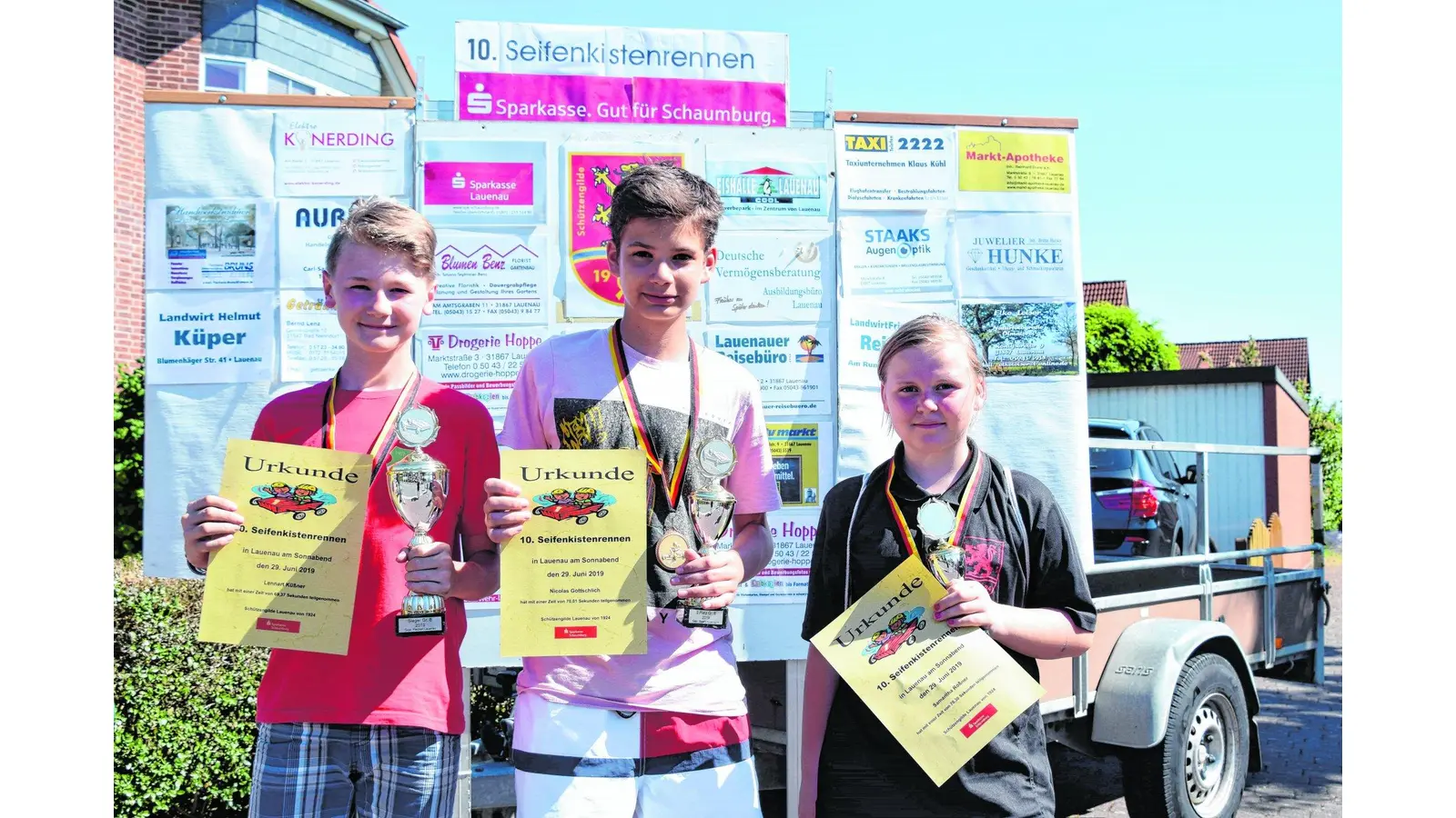 Seifenkisten sausen mit 30 Sachen hinunter (Foto: jl)