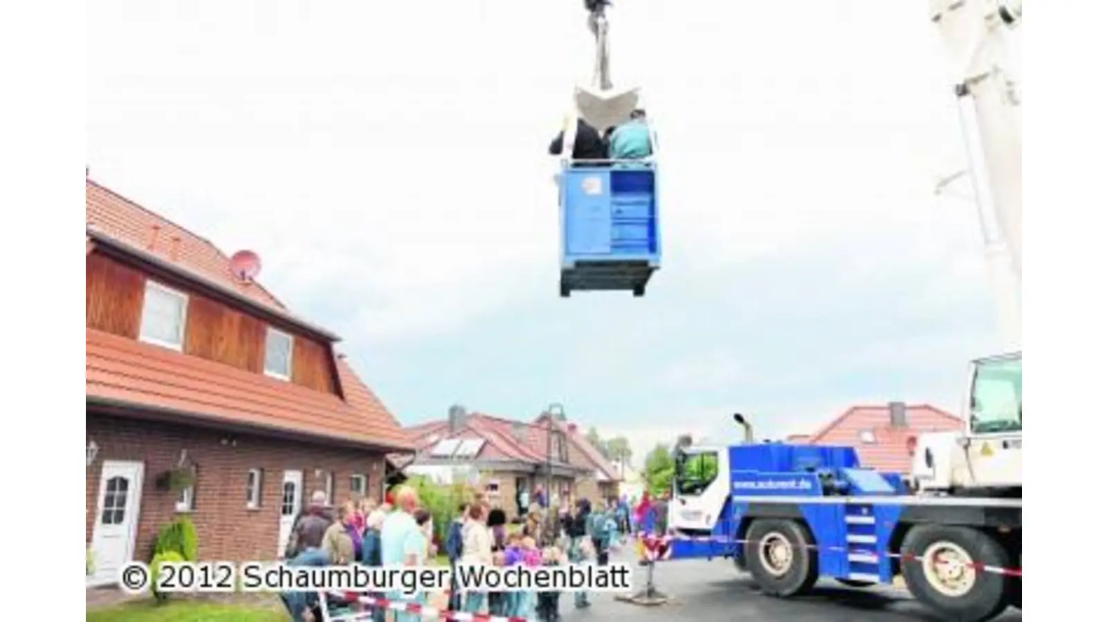 Von der Autokranfahrt bis zum Trachtentanz (Foto: bb)