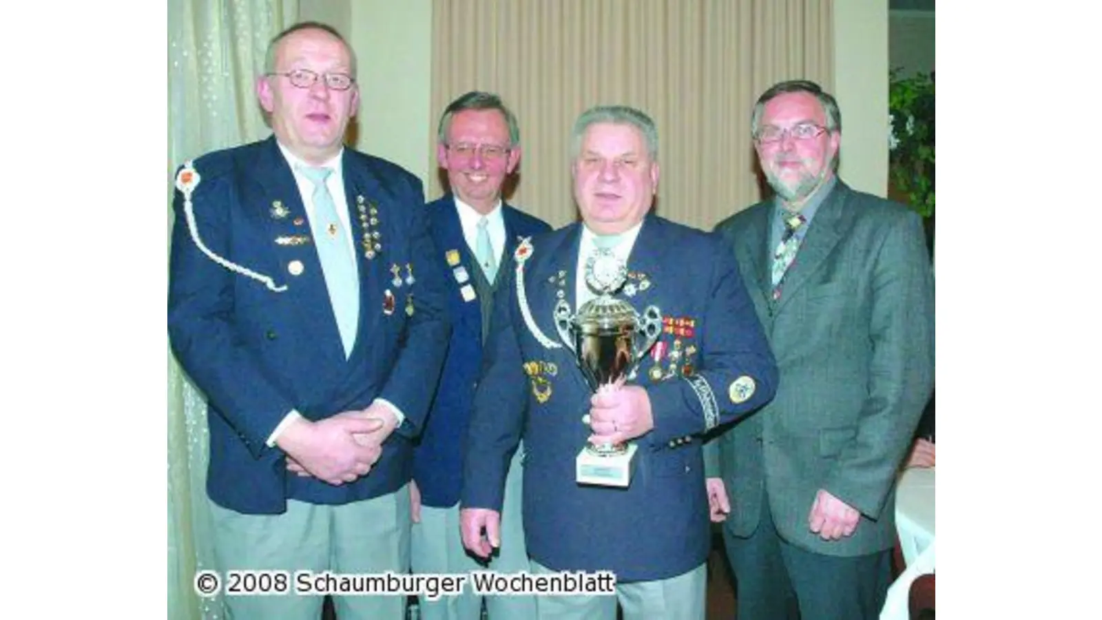 Heinz Milde gewinnt den Sparkassen-Pokal (Foto: wtz)