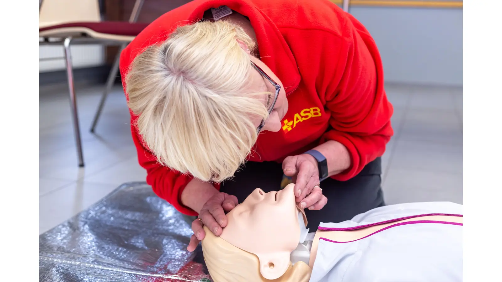 Eine qualifizierte Erste-Hilfe-Ausbildung gibt Sicherheit im Alltag. (Foto: Garbe/ASB)