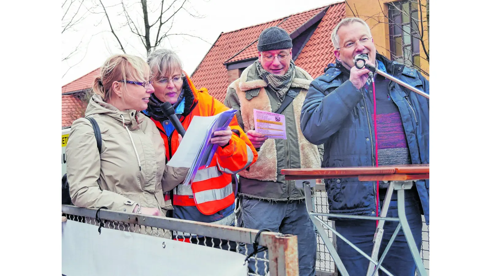 500 Demonstranten in Rehren unterwegs (Foto: red)
