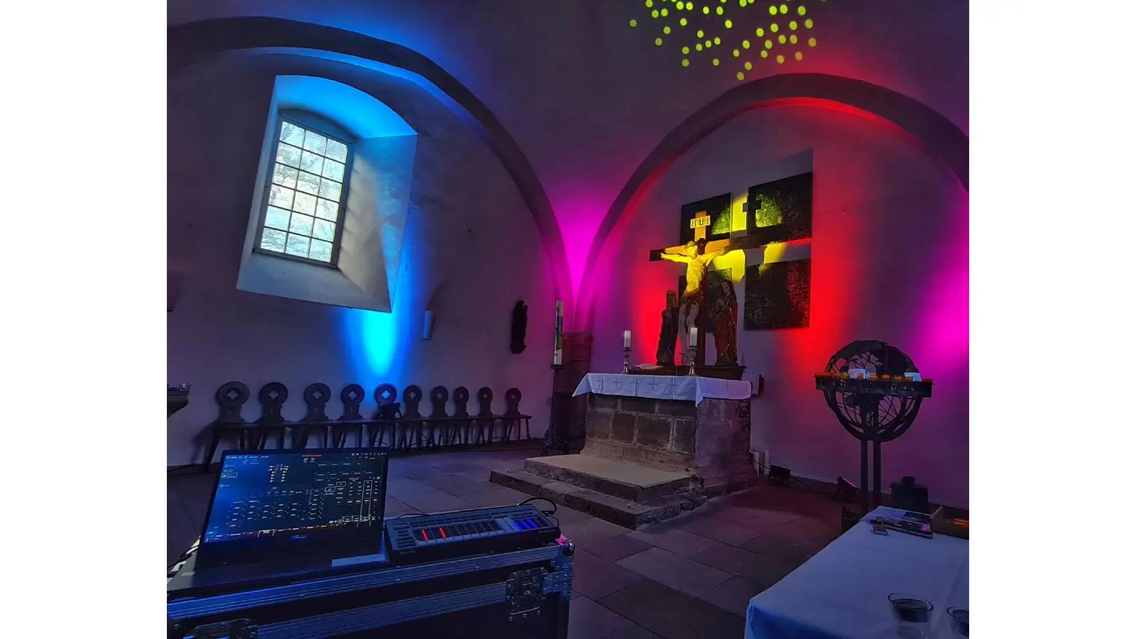 In besonderem Licht: Die Stadtkirche bietet Raum für Veranstaltungen.