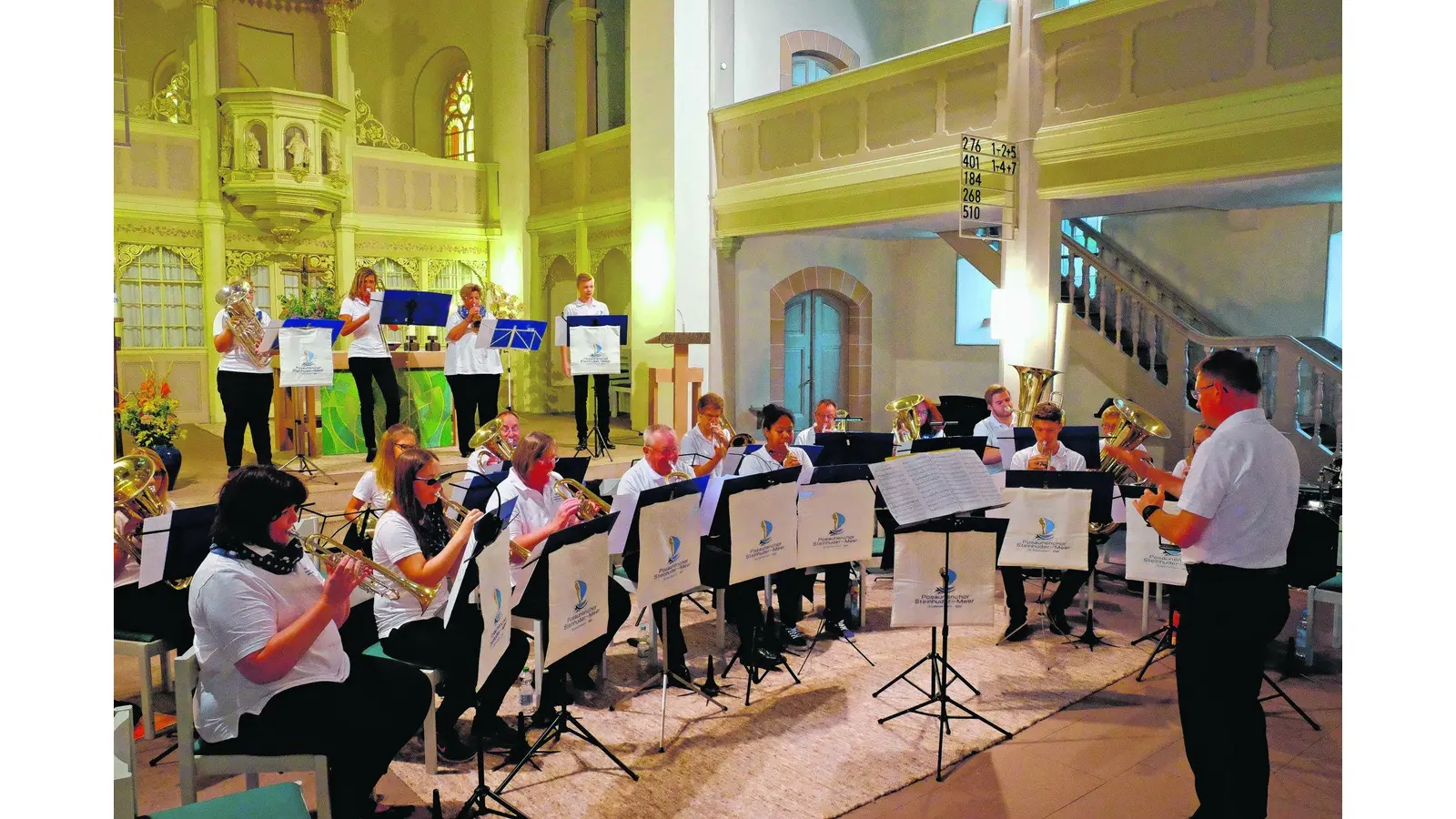 Posaunenchor lässt Töne wie auf der Rutsche gleiten (Foto: jl)