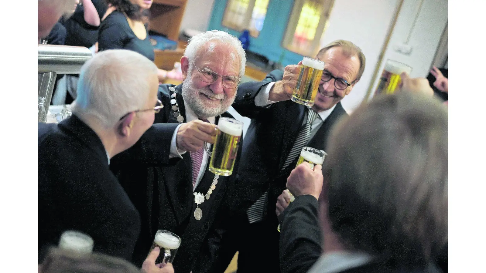 Auf ein Bier mit den Ex-Königen (Foto: tr)