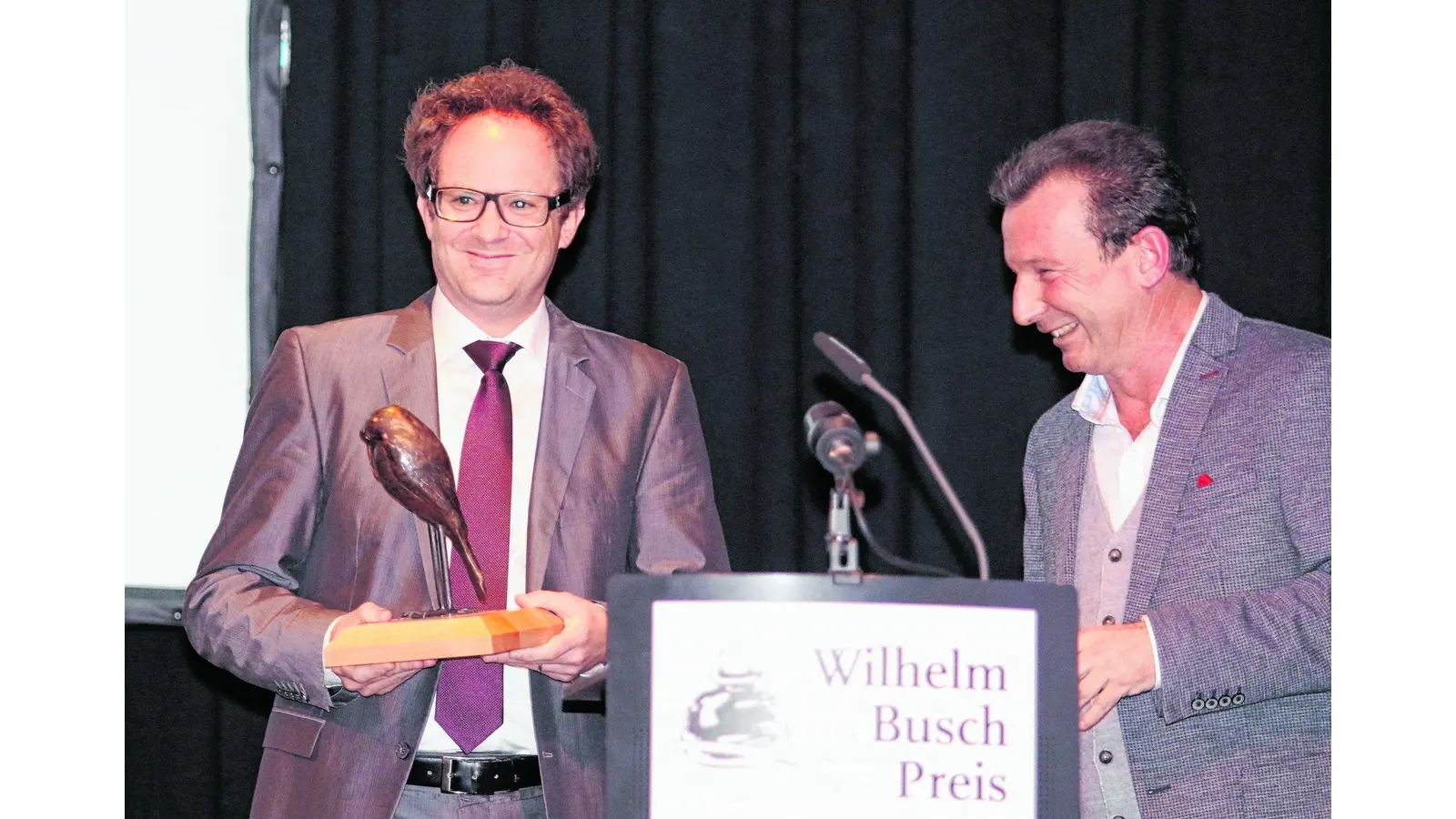 Poesie beleuchtet die Probleme des gesellschaftlichen Lebens (Foto: red)
