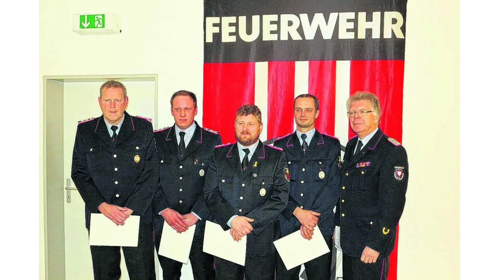 Wehlauch wird Ehrenortsbrandmeister (Foto: bb)