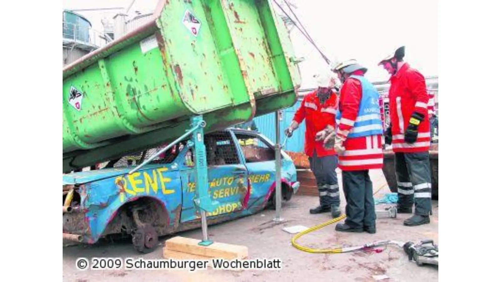 Wenn die Deponie brennt und alles explodiert (Foto: nb)