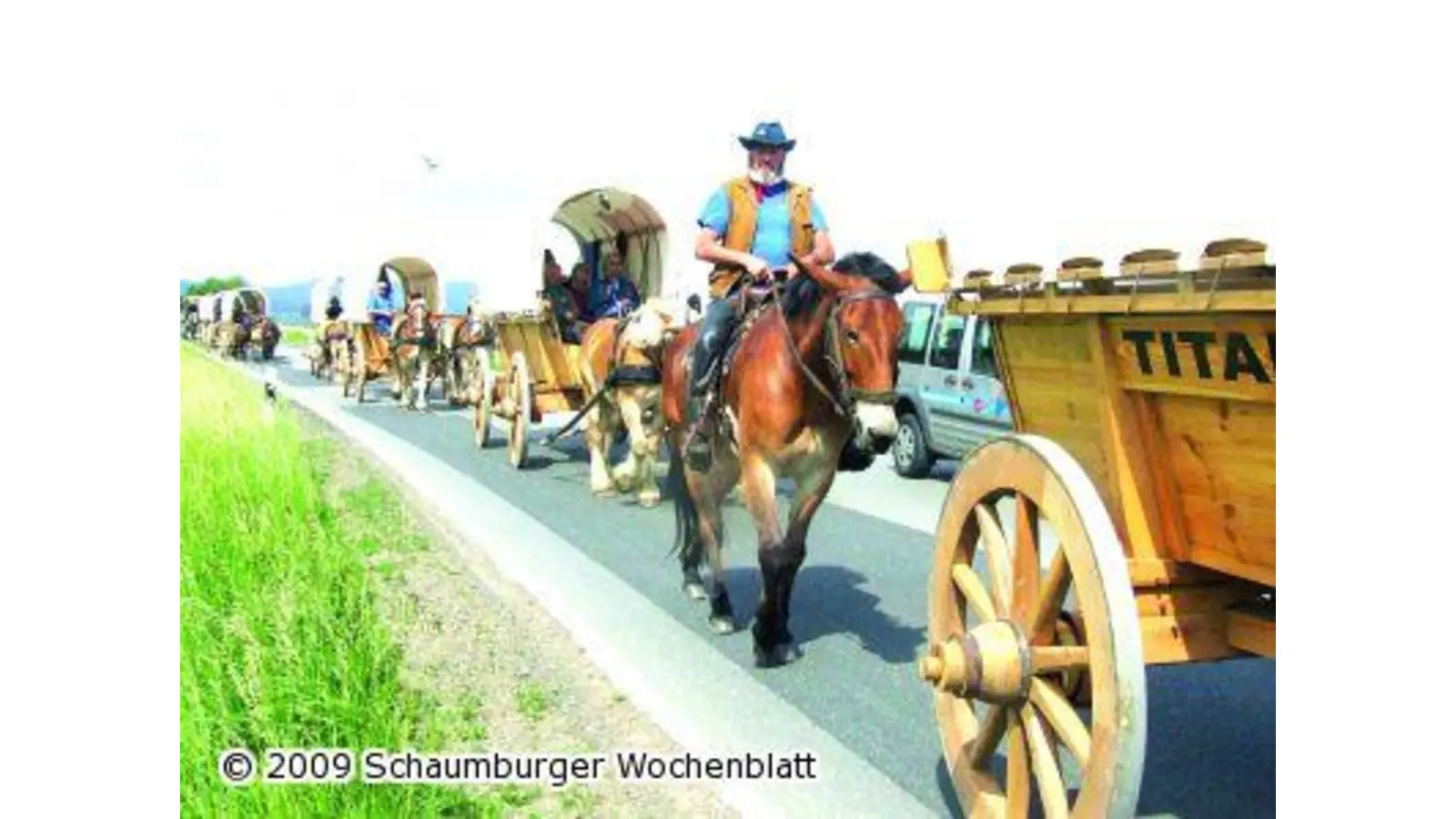 Planwagen-Treck auf historischer Route (Foto: tt)