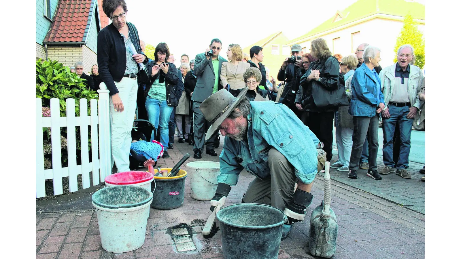 Süßes als Symbol der Versöhnung dabei (Foto: jan)