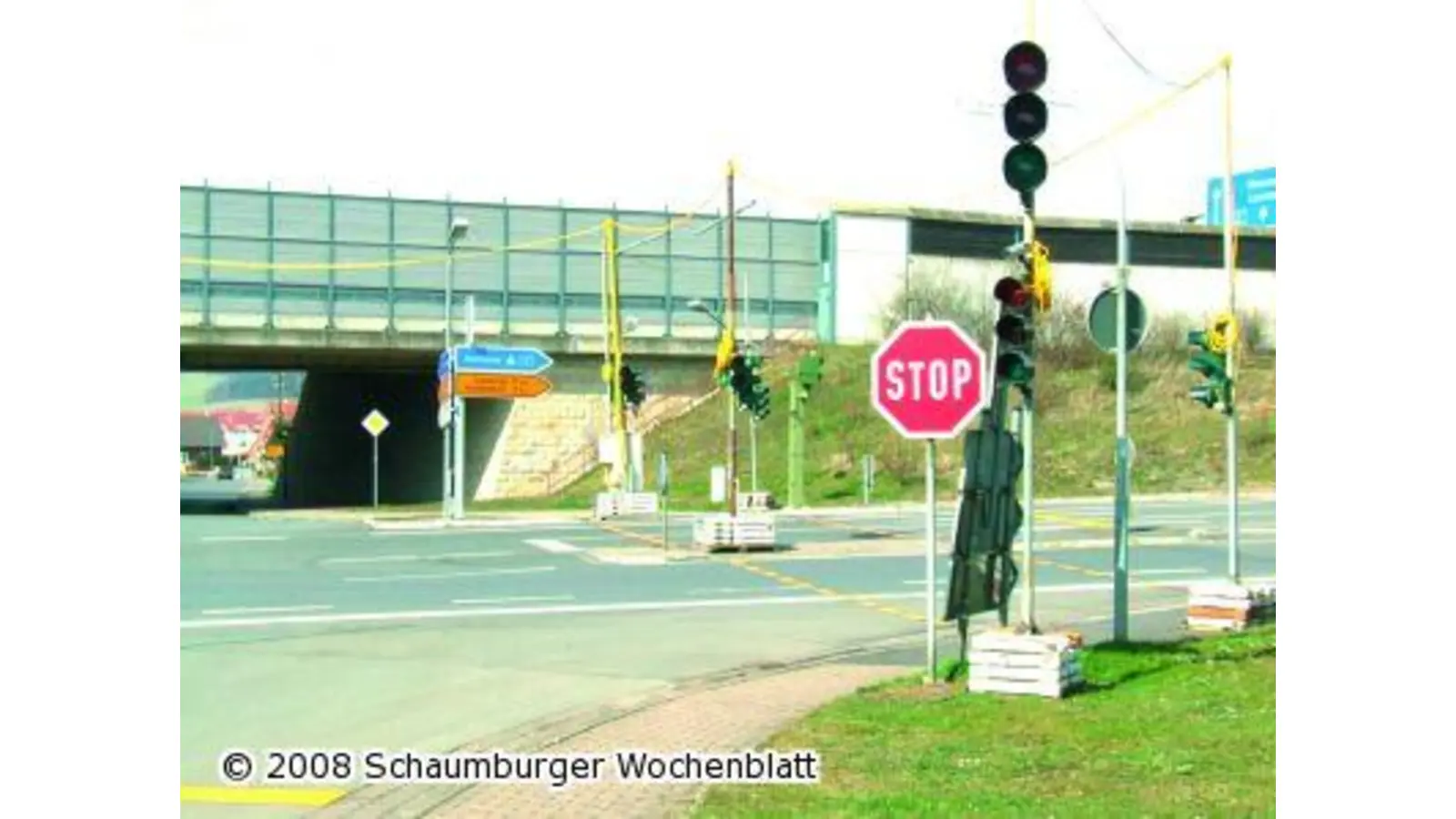 Unterschriften-Aktion zum Erhalt der Ampelanlage (Foto: tt)