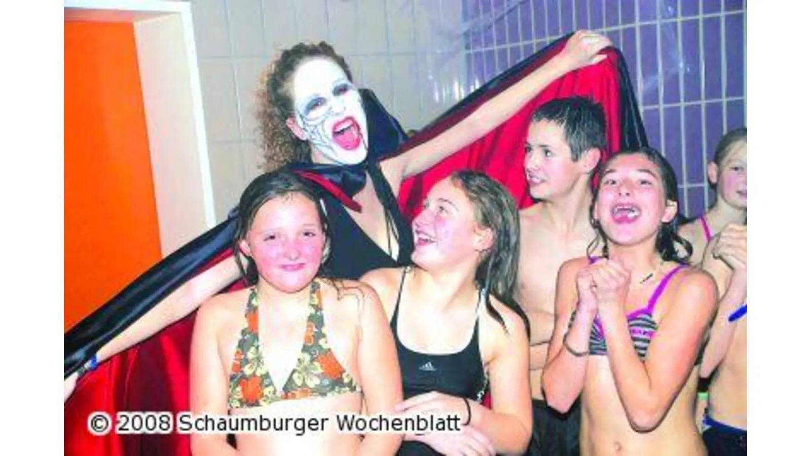 Halloween-Party im Hallenbad (Foto: hb)