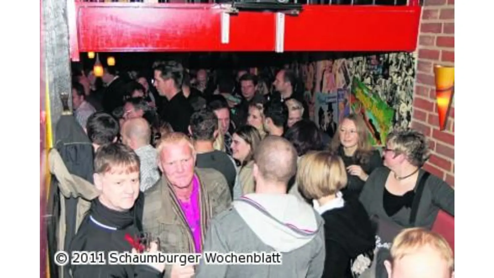 Viele Gäste springen auf den Nachtzug auf (Foto: bb)