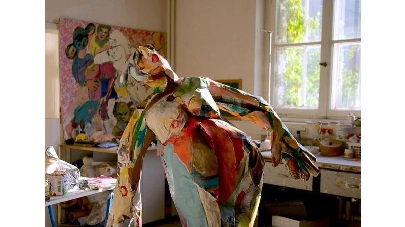 Darjush Davar und Jens Lüpke präsentieren zu den Kunstwerken von Gudrun-Sophie Frommhage, Antje Langner und Tania Smolka musikalische Akzente.  (Foto: privat)