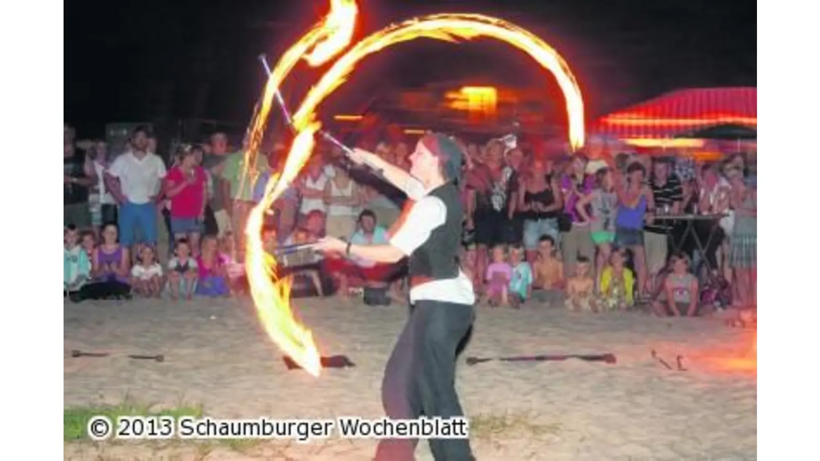 Festliches Wochenende feiert mit drei Bühnen Geburtstag Doppeltes Höhenfeuerwerk über dem Steinhuder Meer (Foto: red)