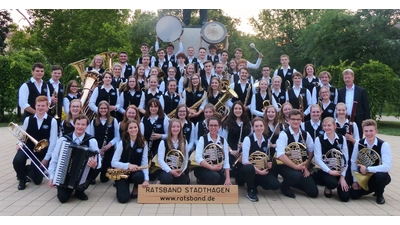 Die Stadthäger Ratsband spielt in der Kirche zu Meinsen. (Foto: privat)