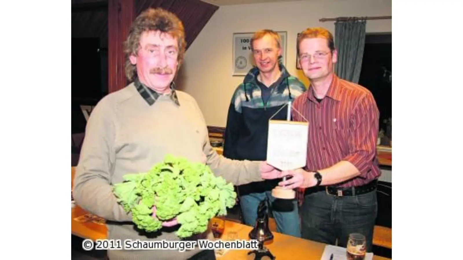 Heinz Meyer ist neuer Wiedensahler Kohlkönig (Foto: wtz)