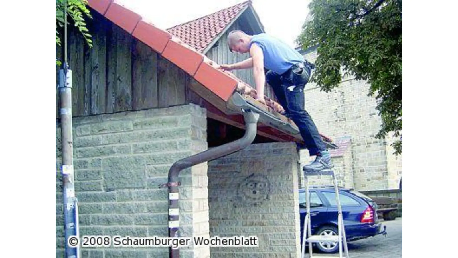 Jugendlicher ergreift Initiatve (Foto: tt)