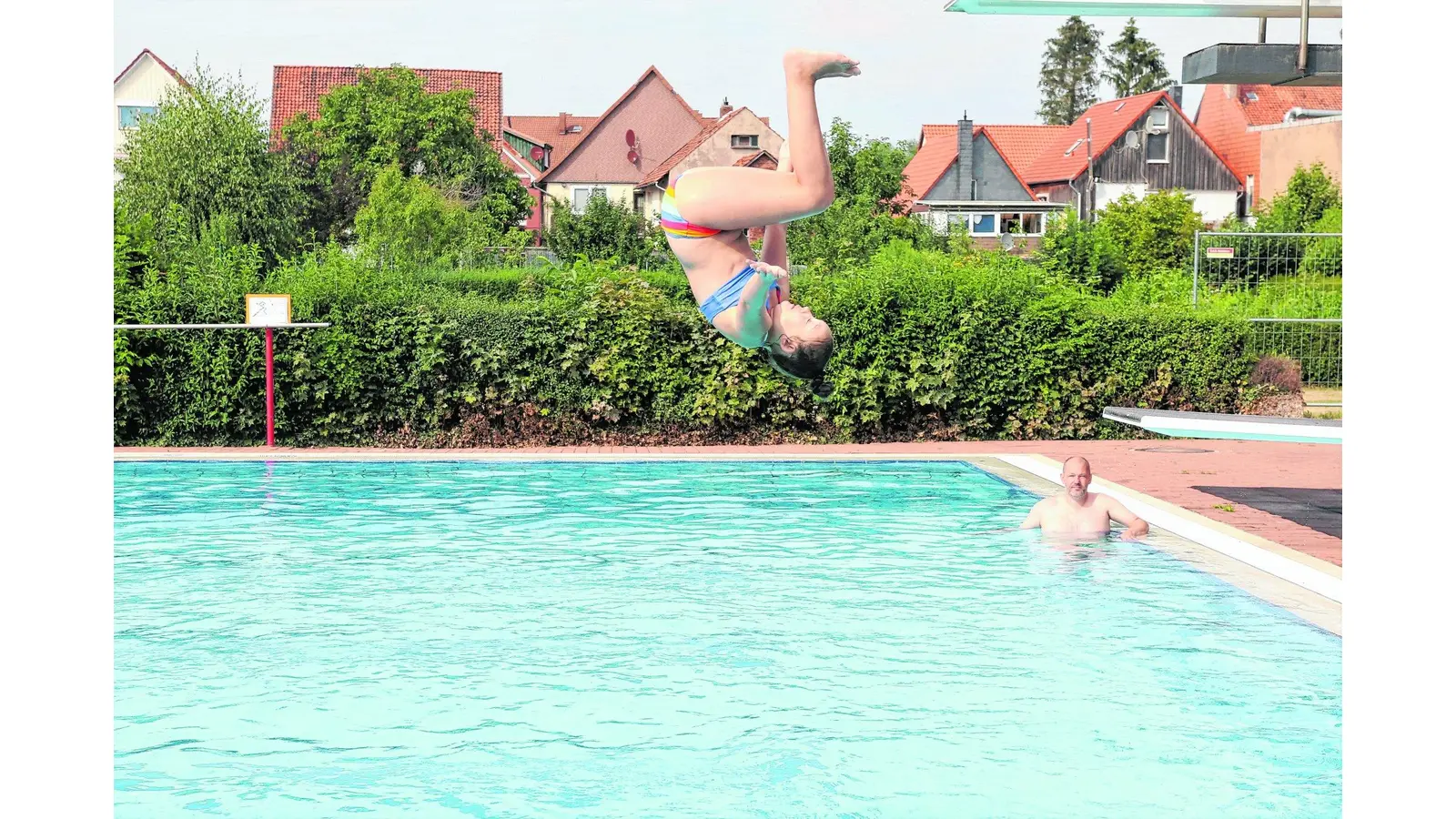 Hochsommerwetter lockt die Gäste in die Bäder (Foto: bb)