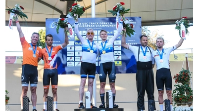 Peter Bäuerlein holt sich zusammen mit Viktor Filutas aus Ungarn seinen vierten Europameistertitel im Steher-Rennen.  (Foto: Mareike Engelbrecht)