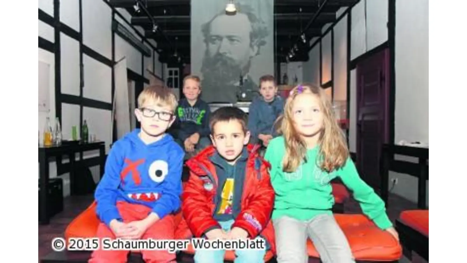 Bunte Käferkrabbelei auf der Leinwand (Foto: bb)