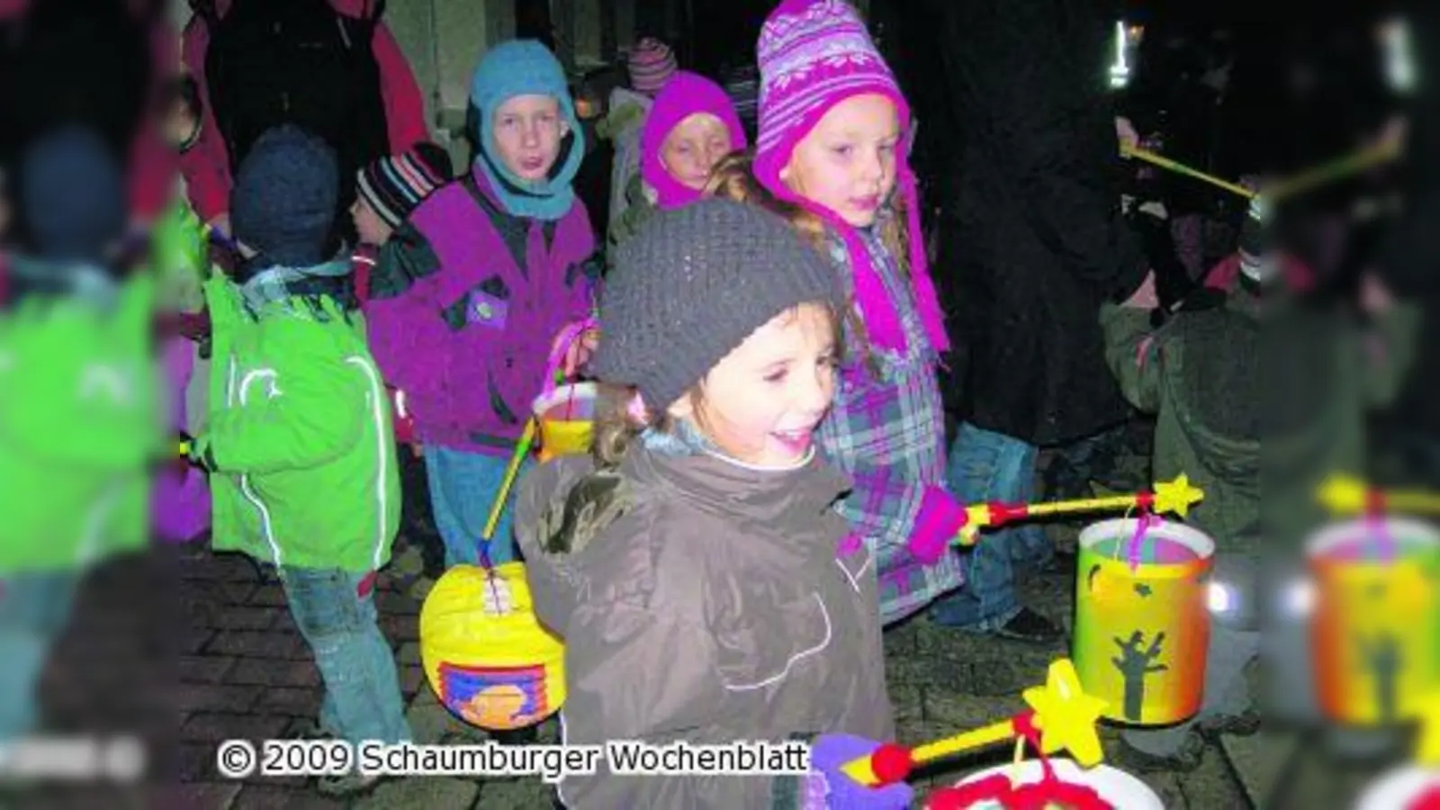 Kindern feiern strahlendes Lichterfest (Foto: em)