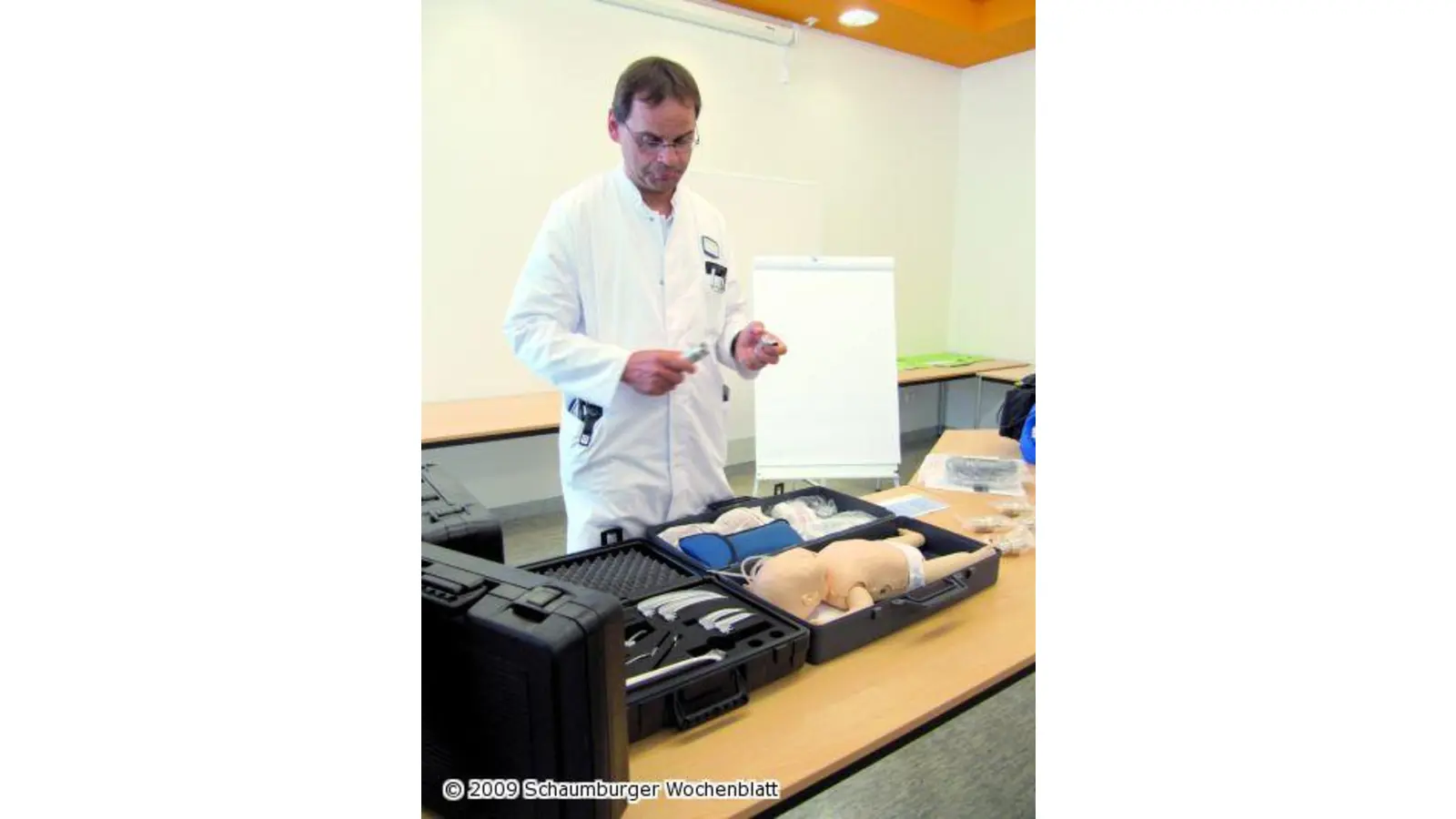 Neue Geräte wandern in Hände des Krankenhauses (Foto: jl)