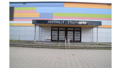 Kein Abriss, kein Betrieb mehr durch die Wirtschaftsbetriebe - die Festhalle soll an einen Investor übergehen. (Foto: ab)