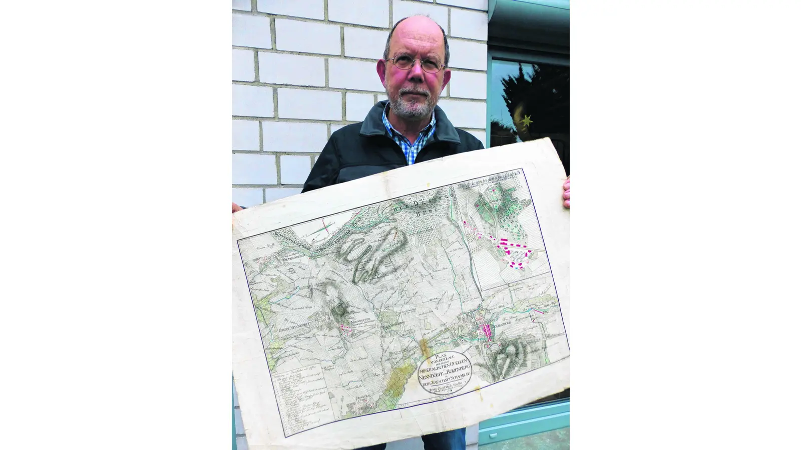 Spannende Spurensuche mit der Lupe (Foto: al)