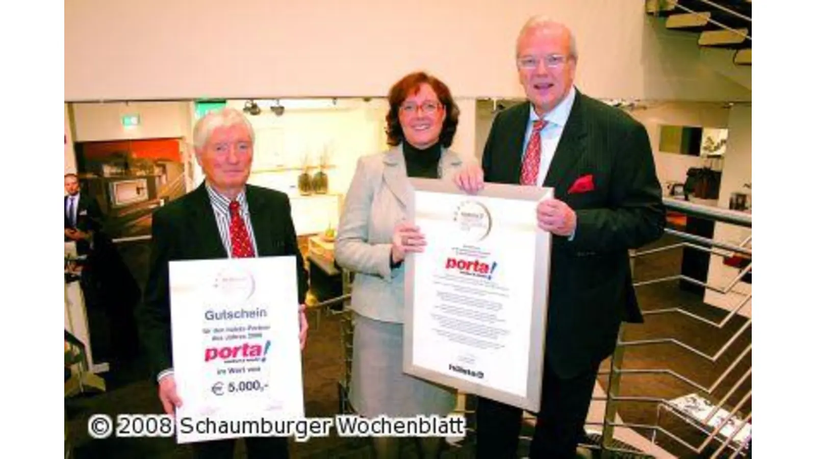 Ein Scheck für Menschen ohne Lobby (Foto: mr)
