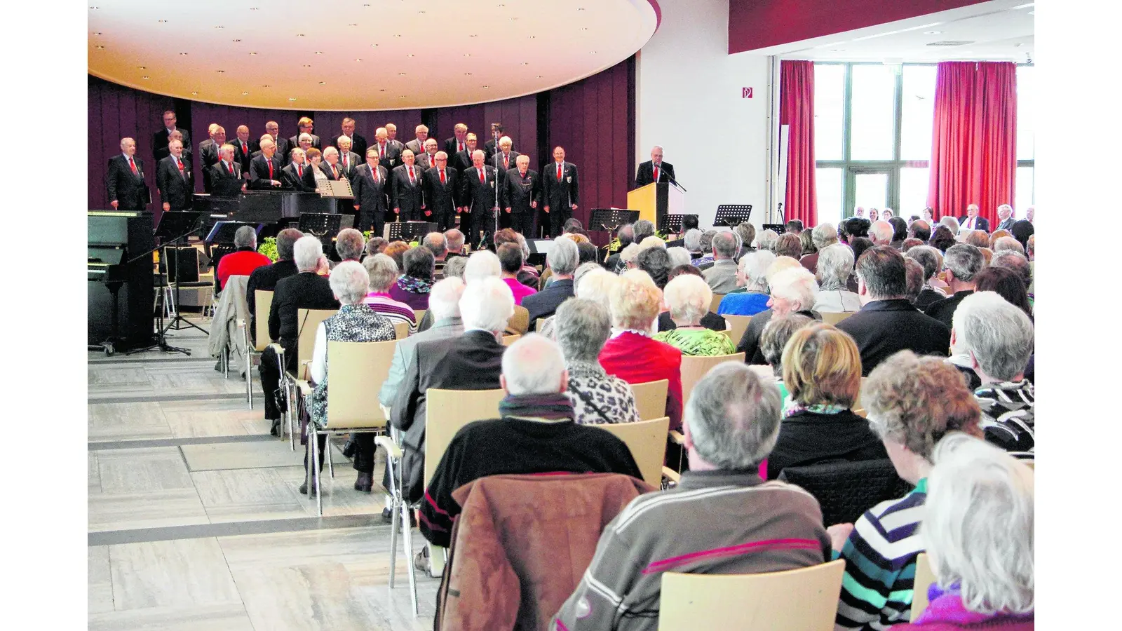 Chöre singen zugunsten der Nenndorfer Tafel (Foto: jl)