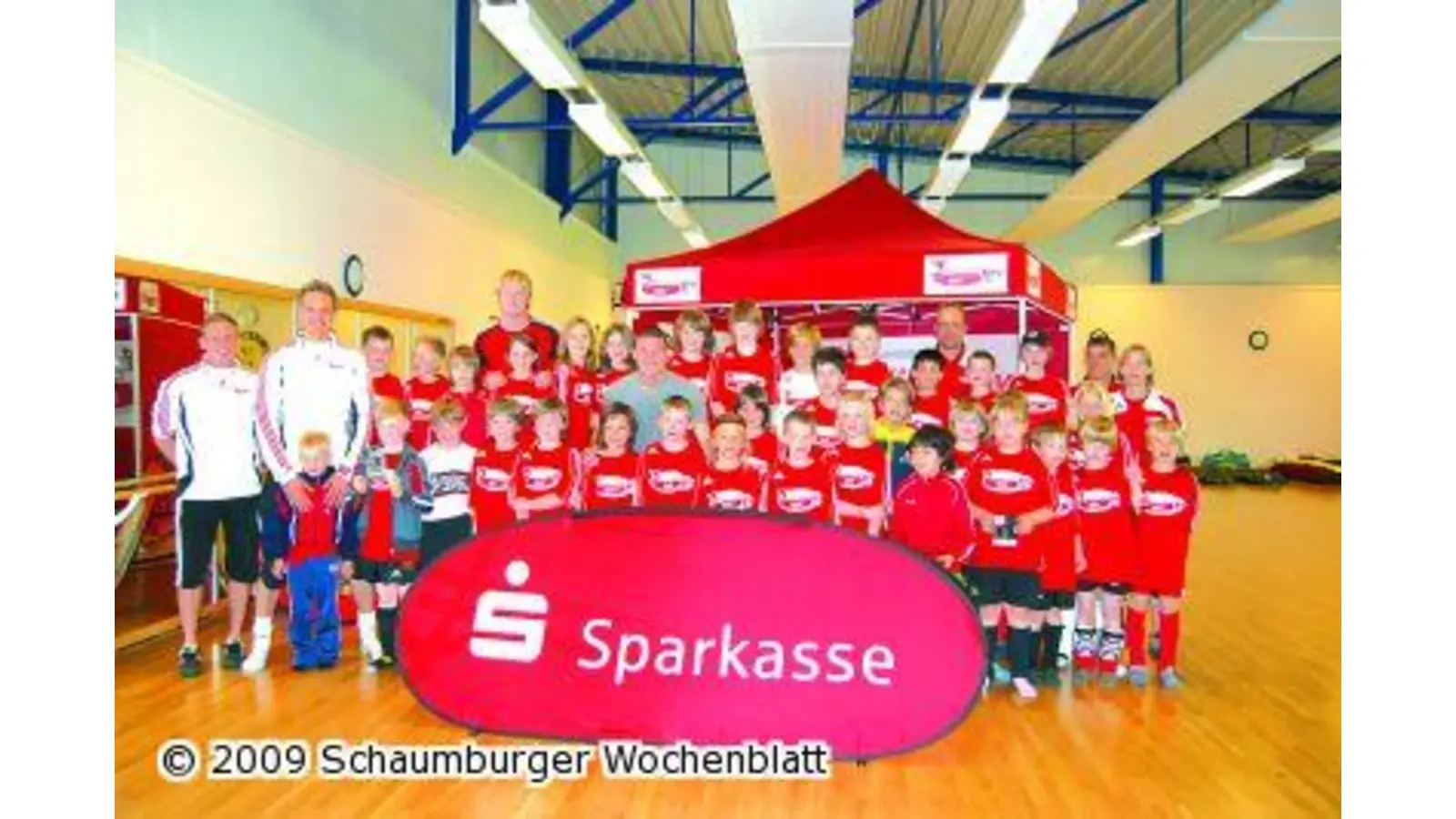 Junge Kicker beweisen Können und viel Ballgefühl im Dorado (Foto: red)