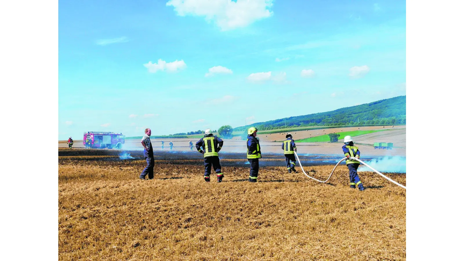 Mähdrescher verursacht einen Flächenbrand (Foto: red)