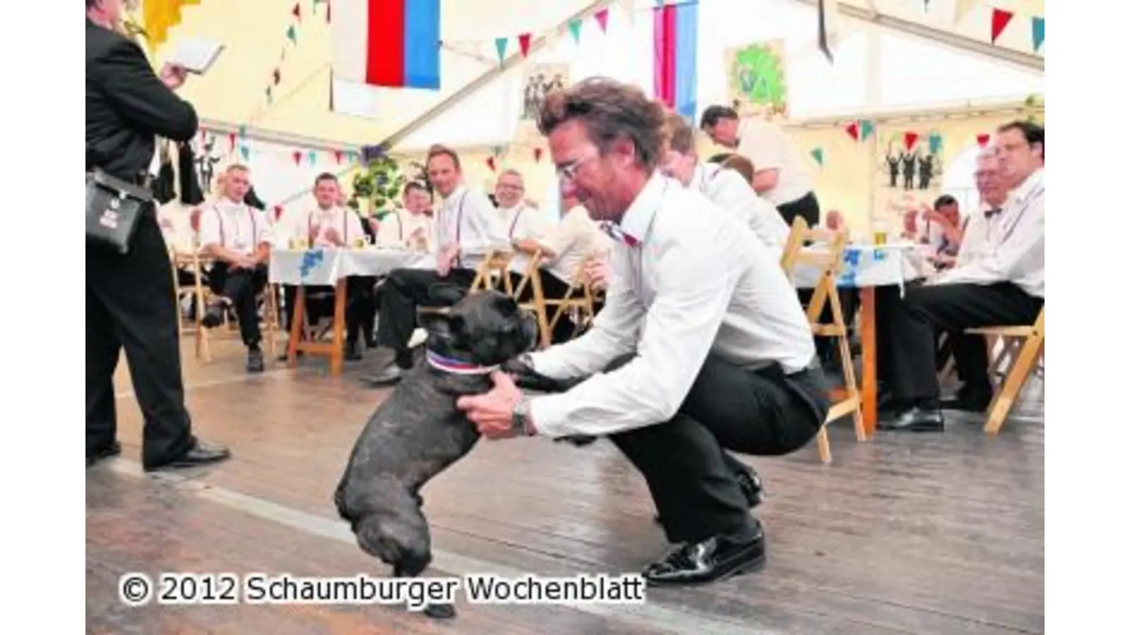 Im Eichenrott wird kräftig gepüschelt (Foto: nb)