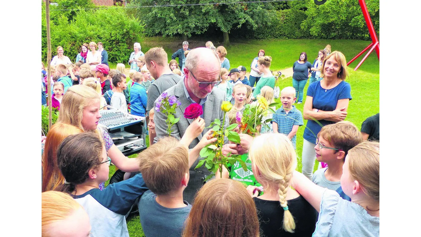 Viele Lieder für den scheidenden Leiter (Foto: al)