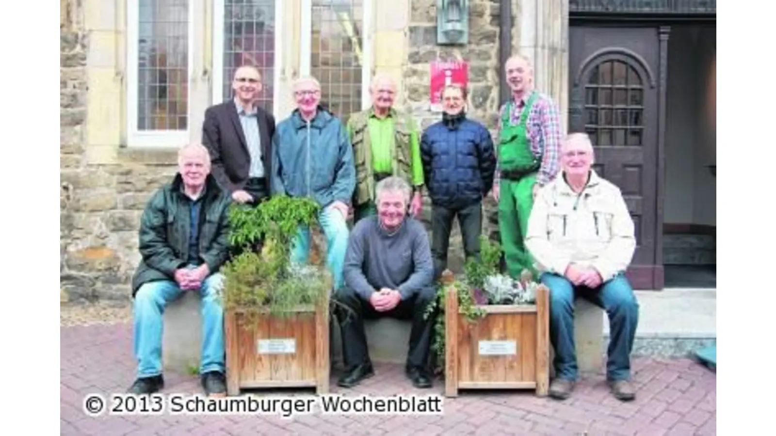 Wie sich der Marktplatz in ein Pflanzenmeer verwandelt (Foto: jl)