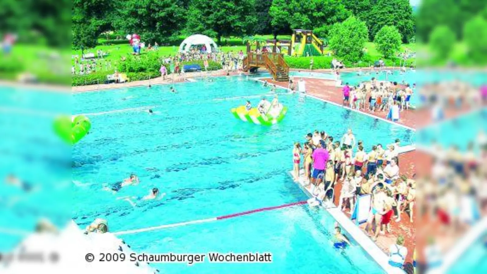 Große Sparkassen-Pool-Party (Foto: ste)