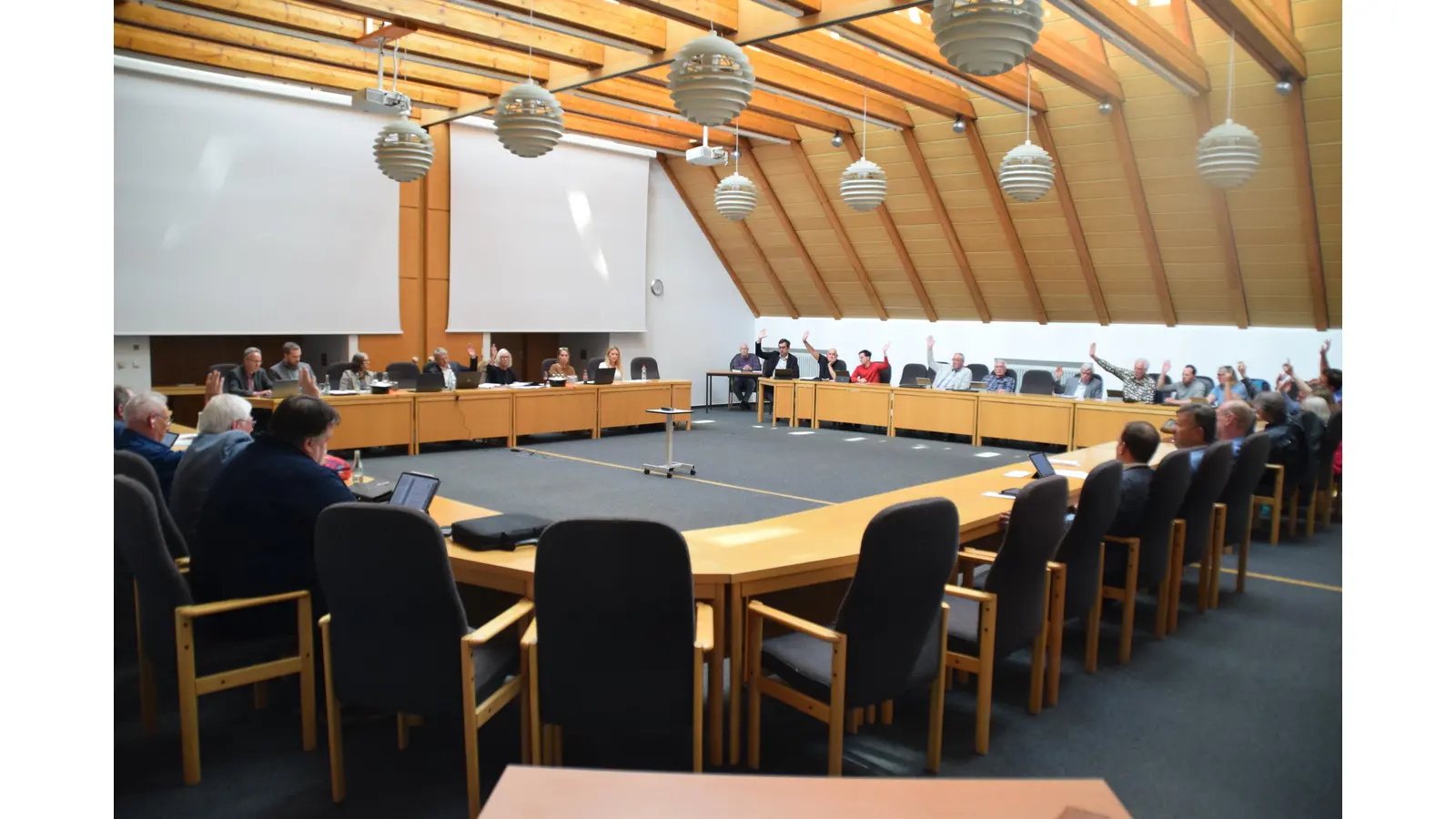 24 von 30 Stimmberechtigten stimmten für eine Beteiligung der Stadt, bei drei Enthaltungen und drei Gegenstimmen. (Foto: ab)