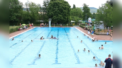 Die Samtgemeinde Rodenberg will sowohl das Bad in Rodenberg wie das in Lauenau modernisieren. Bei der Schwimmausbildung besteht im Landkreis wie in der gesamten Bundesrepublik Nachholbedarf.<br><br> (Foto: Borchers, Bastian)