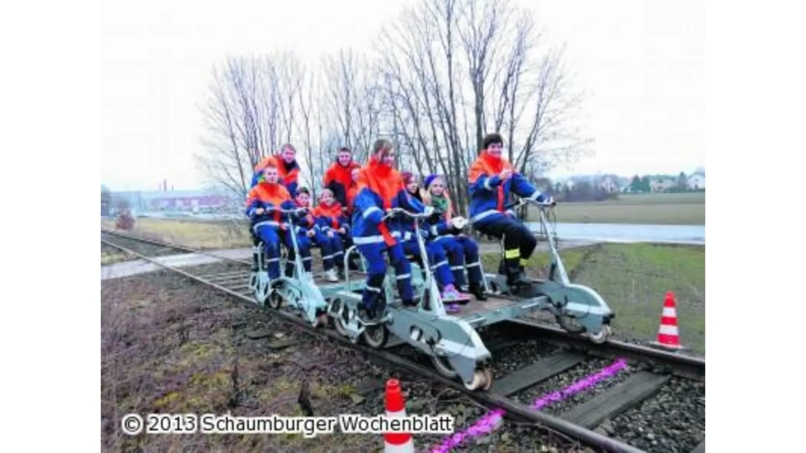 Jugendfeuerwehren fahren mit Draisine um die Wette (Foto: ste)
