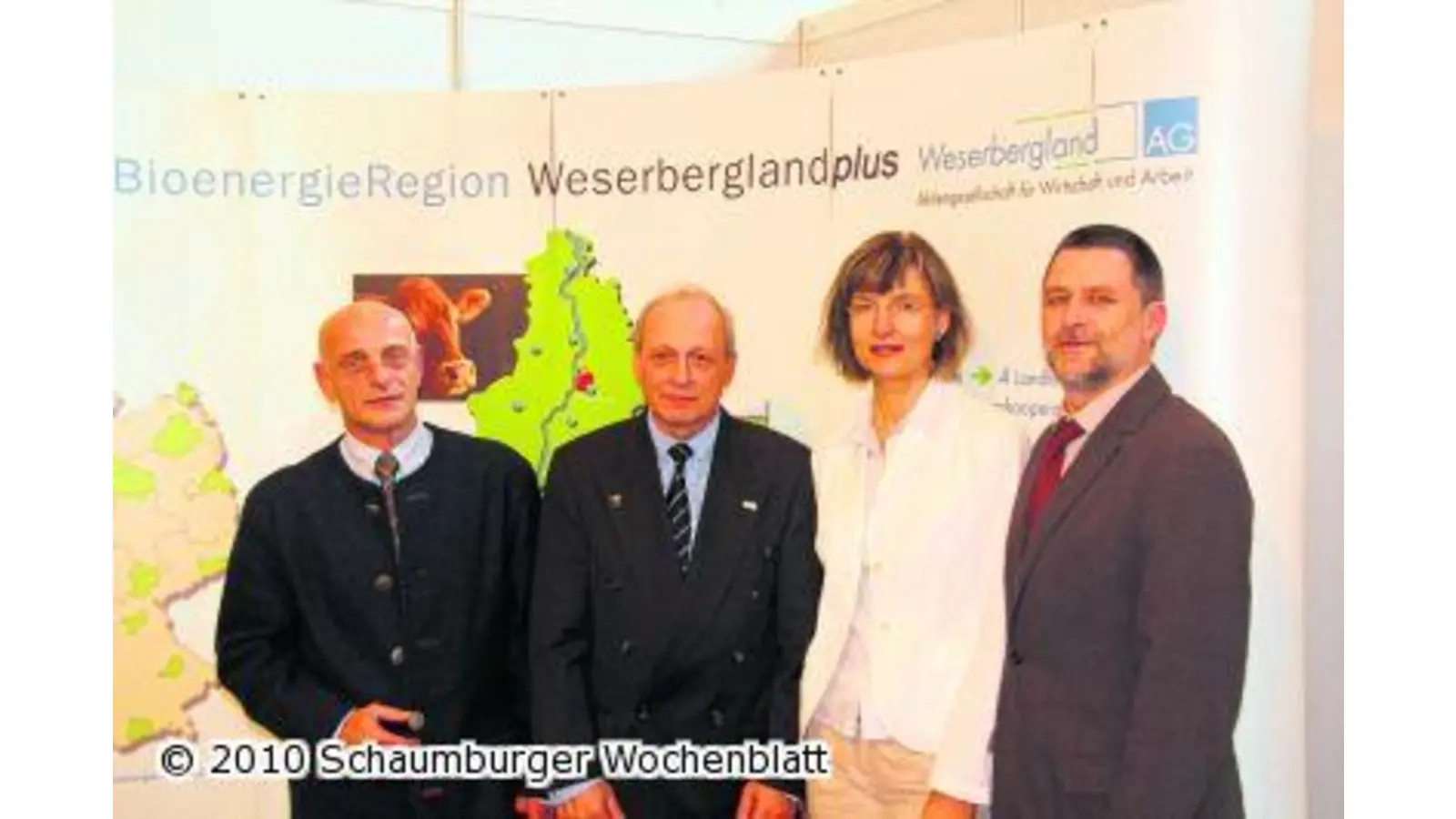 Bioenergiebeauftragte informieren sich über Projekt (Foto: em)