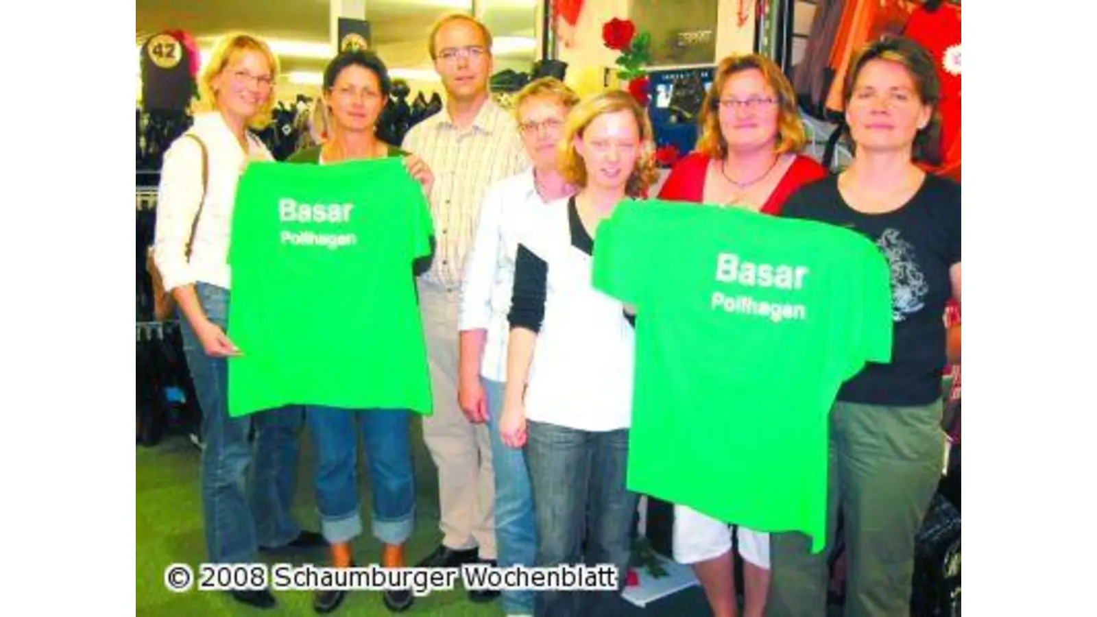 Schuhhaus Schäfer und droste maler GmbH finanzieren T-Shirts (Foto: red)