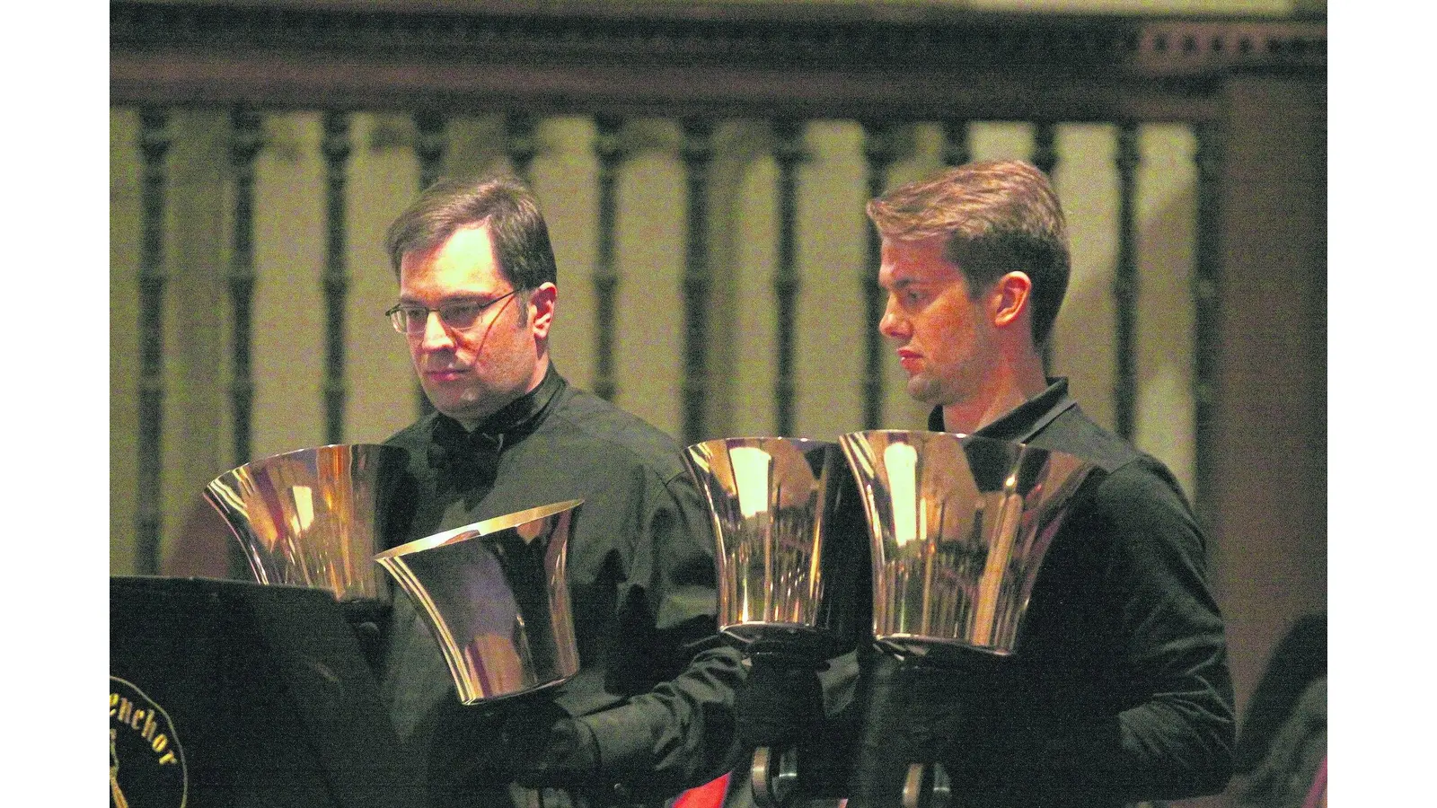 Stehende Ovationen für den Handglockenchor (Foto: red)